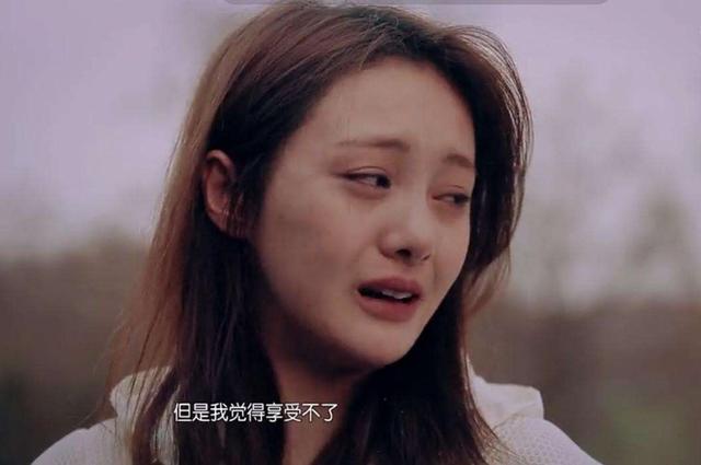 两年时光,郑爽彻底“疯了!”她的故事远远比想象中的还要毁三观