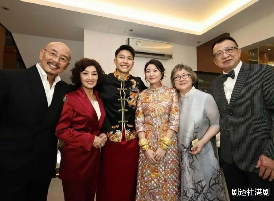 TVB知名老戏骨女儿结婚,筵开30桌众星云集,送两千万豪宅做嫁妆