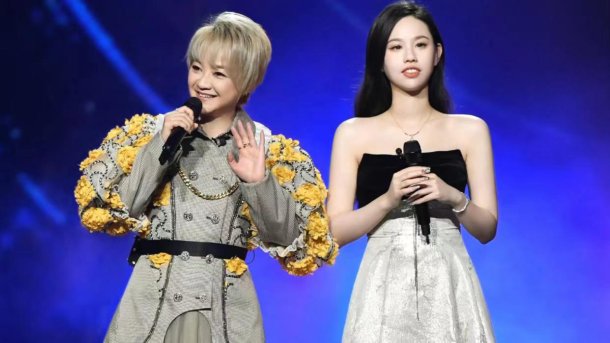 《我们的歌5》香港前辈歌手缺席,庾澄庆全程喜剧人,电话环节打破节奏