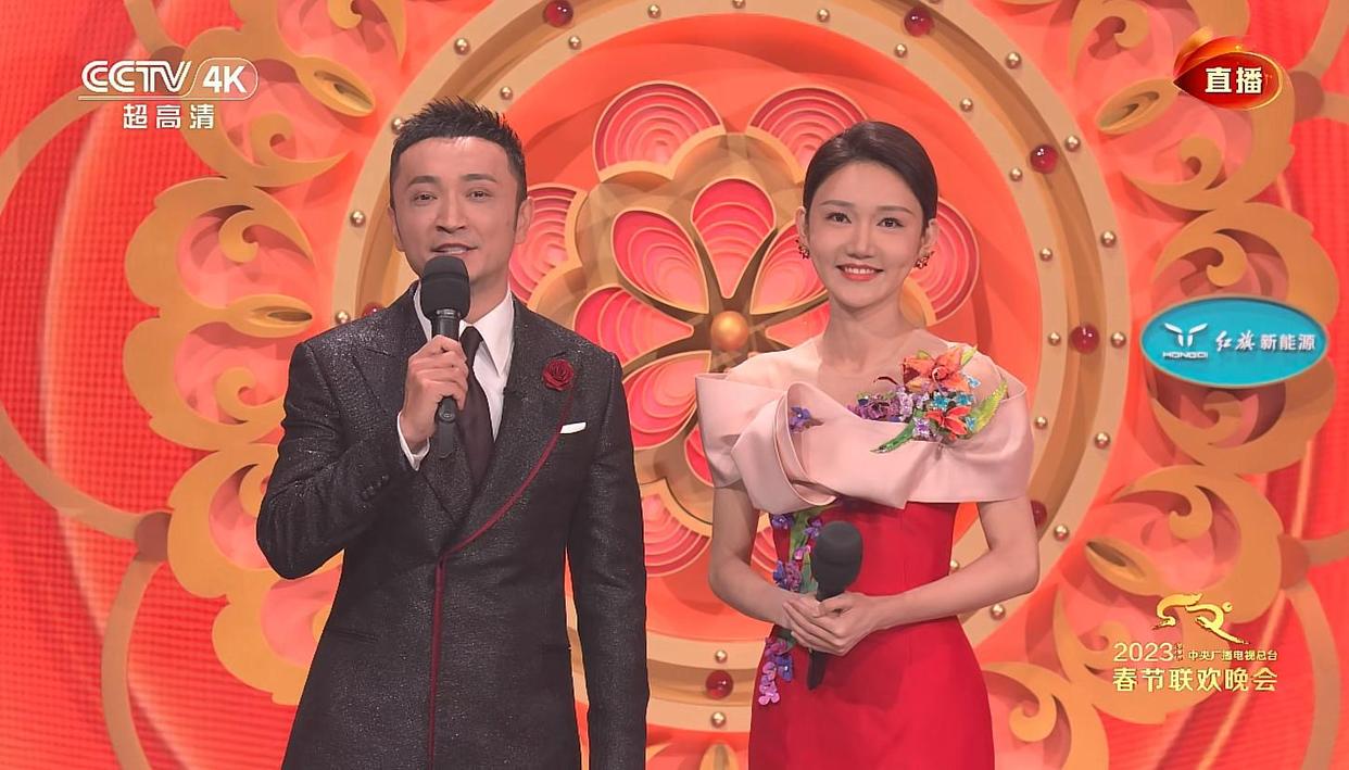 春晚|兔年春晚看点多，美女如云无滤镜生图超养眼，邓超再现社牛场面