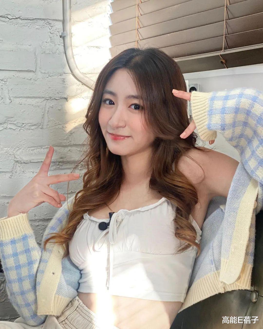 |27岁港星黄紫恩突然晕倒直扑地面，下巴骨裂惨致毁容