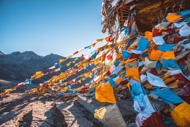 西藏|在西藏遇到白色帐篷，为啥要躲着？老牧民直言：进去谁也帮不了你