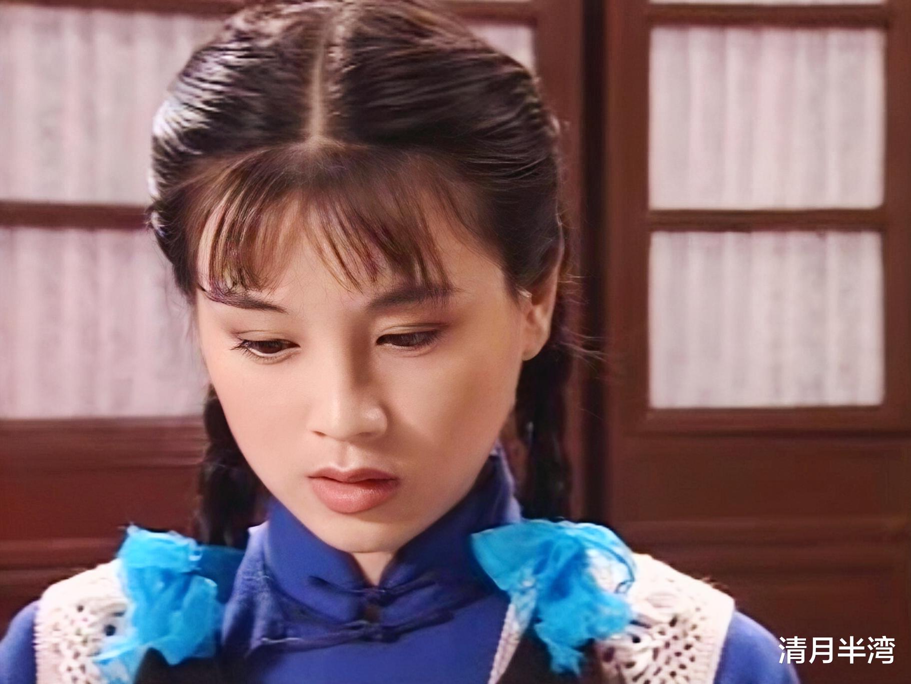 扎双麻花辫让人眼前一亮的女星,只服这9位,辨识度高还灵气逼人