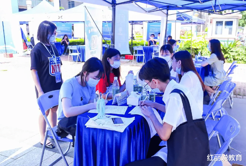 大学生基数过大,复旦博导一席话道出真相,可悲可叹却又改变不了