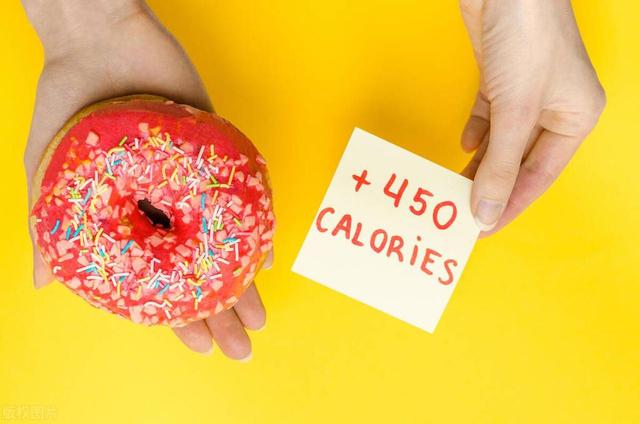 减掉一公斤的脂肪，需要消耗多少卡路里？