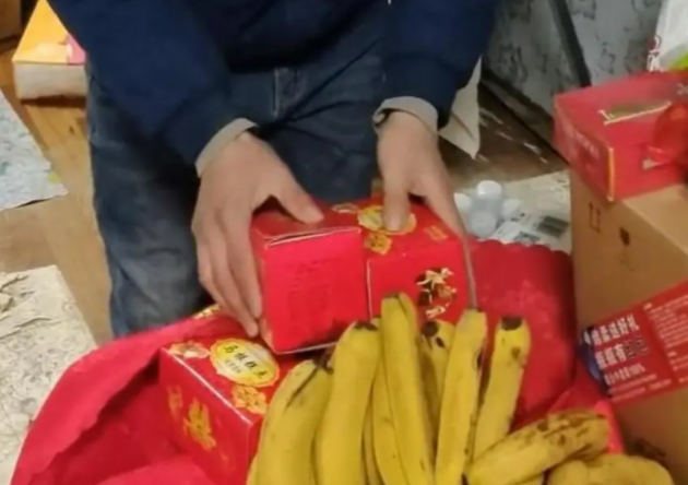 朱雪梅与985博士相亲成功！两人一见钟情，男方迫不及待送礼上门