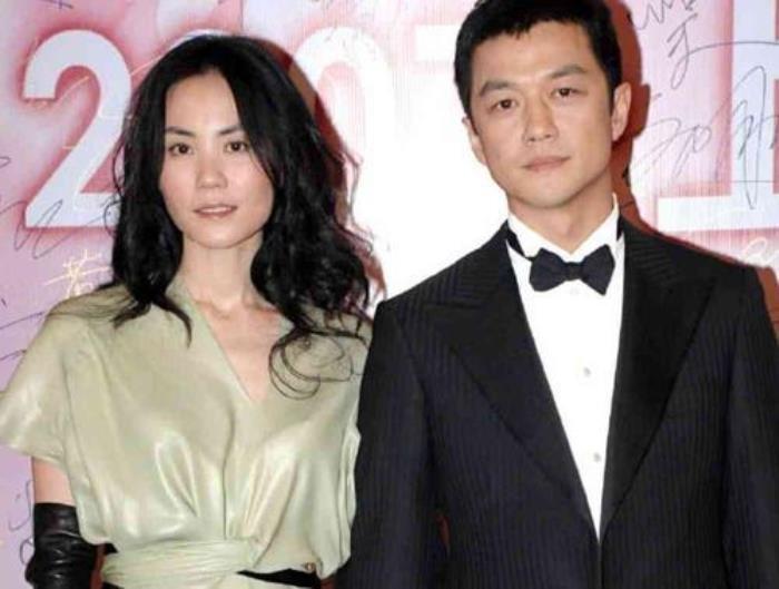 李亚鹏|李亚鹏秀恩爱,关王菲什么事?