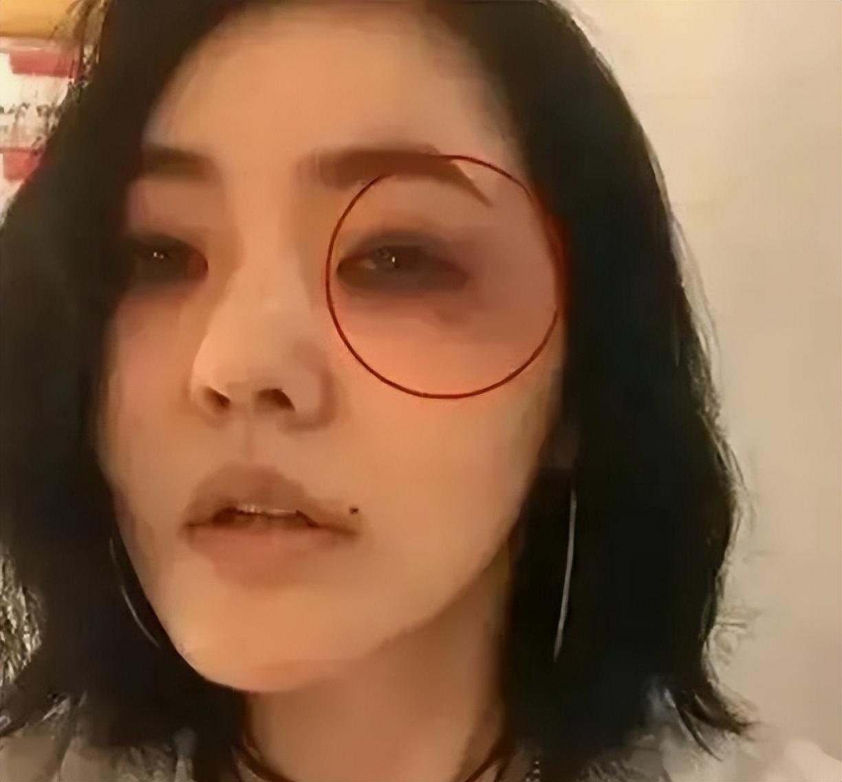 曝小S被捕证据,晒8分钟视频,被许雅钧赶出门或离,钱娃全空