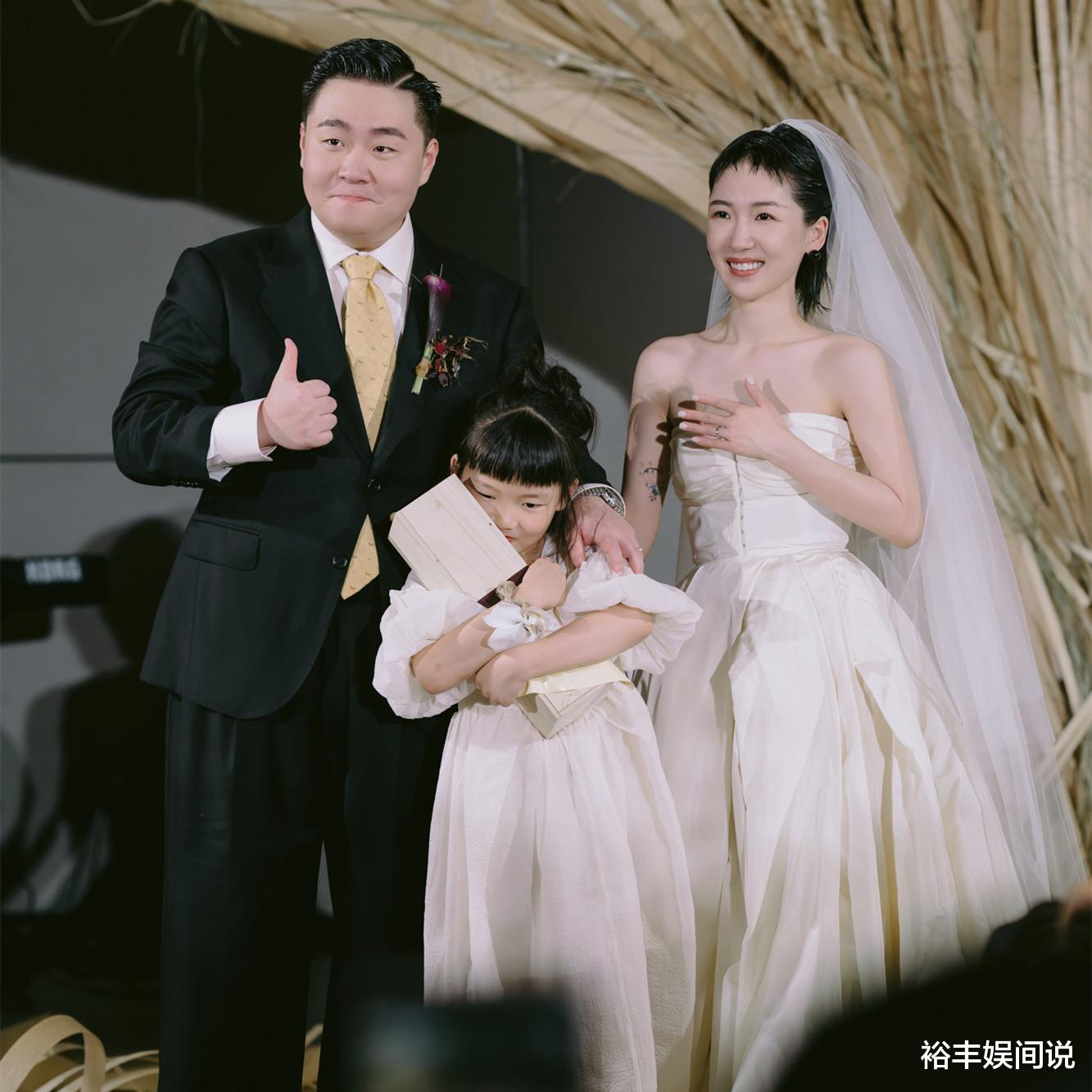 郝劭文|郝劭文大婚看点足！重现儿时经典，现场送手机，遗憾吴孟达看不到