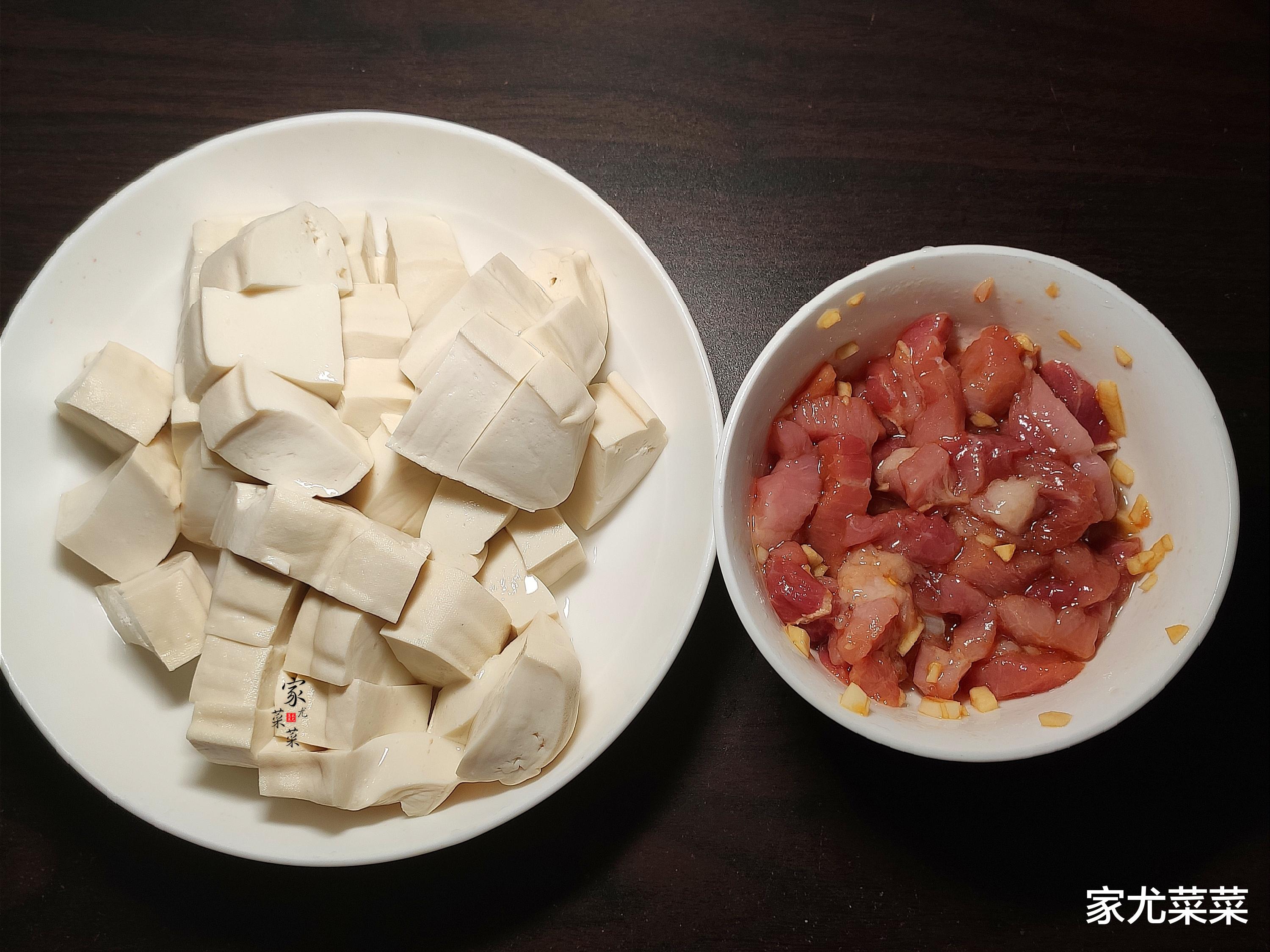 豆腐|建议中老年人:少吃大鱼大肉,多吃这2样,一周3顿,安稳过夏