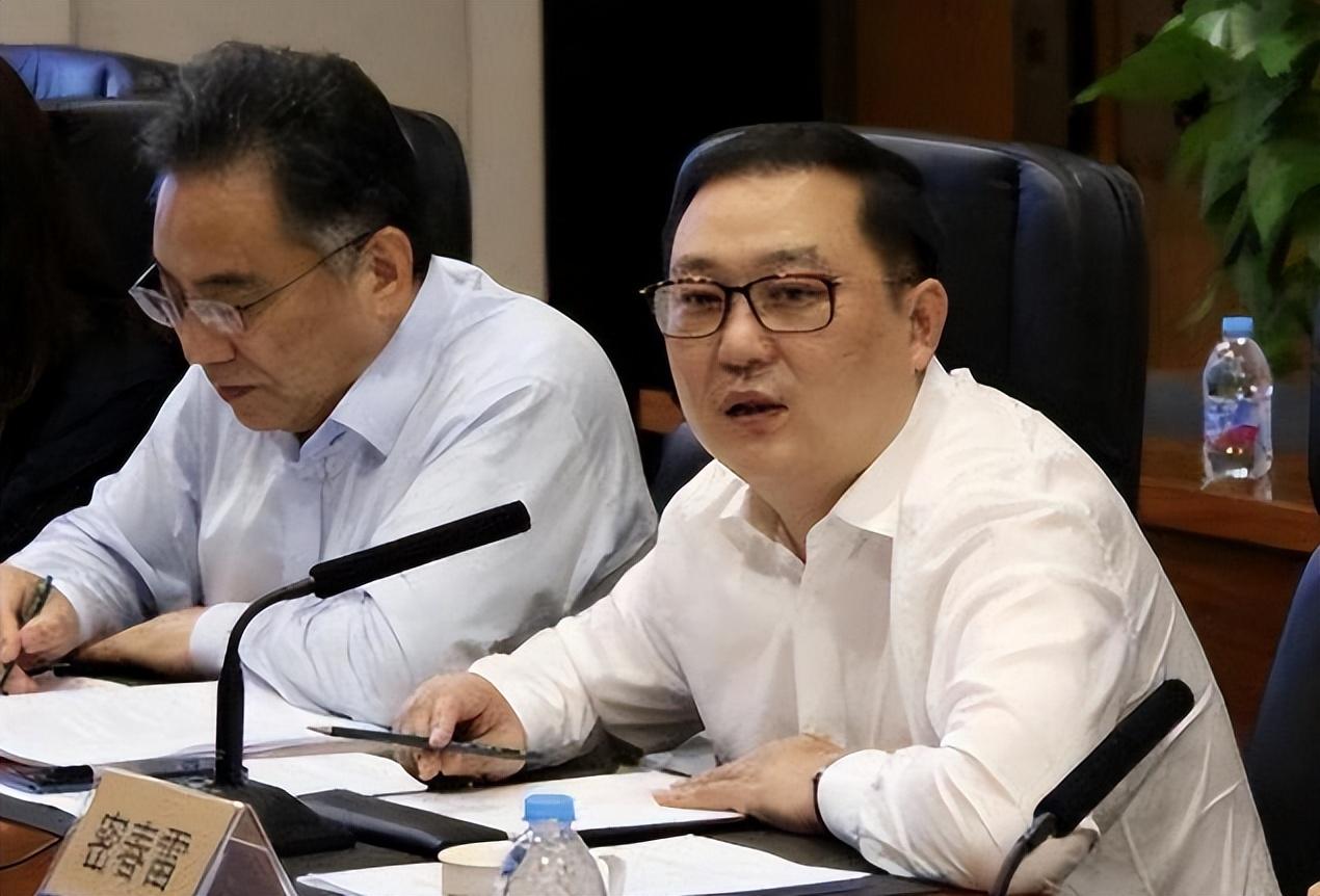 有一种“反噬”叫董卿与密春雷,结婚10年后,善恶报应都应验了