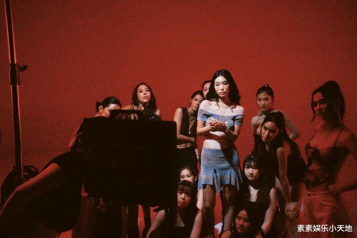 高以翔女友首次正面回应关系:接受不完美的世界,保留爱和善意