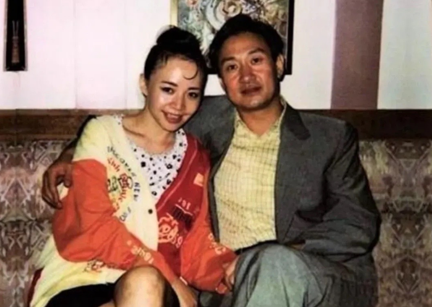 这位“华人骄傲”居然是宋丹丹的女儿，隐瞒了这么久，比巴图优秀