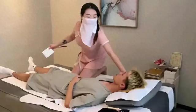 “采耳”还是“采花”?披着养生外衣打擦边,实则挂羊头卖狗肉?