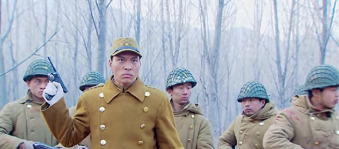 底裤外露、貂蝉打丧尸,这些侮辱观众的操作,简直不要太离谱!