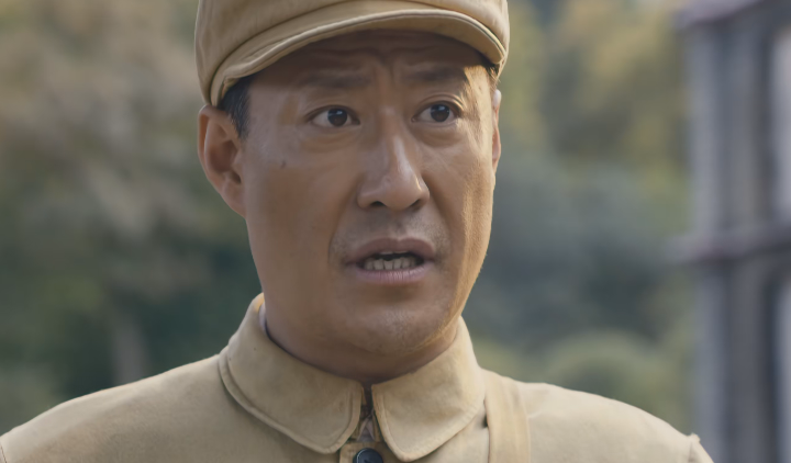 气质不硬别尬演军人，这6位明星演军人，观众看了恨不能自戳双目