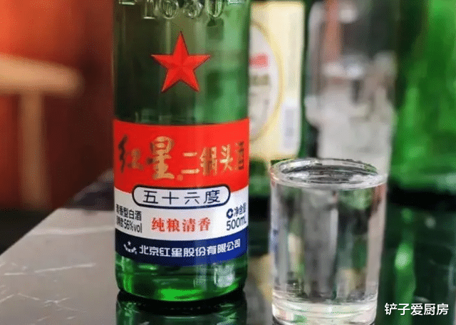 二锅头 红星二锅头的包装为何分为三种颜色？不同颜色区别很大，看懂再买