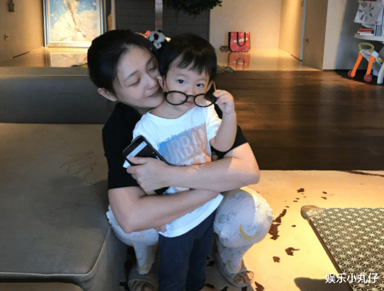 曝小玥儿偏心大S,听从教导才对张兰爱答不理,眼神冷漠令人心寒