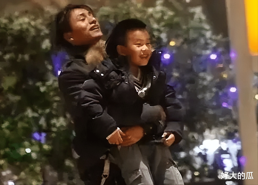 陈坤21岁的儿子晒出劳斯莱斯豪车，面相浮现生母基因，陈坤回应了