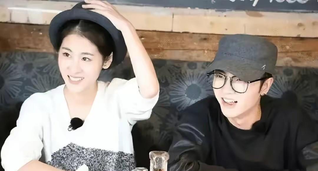 瞒不住了，张碧晨华晨宇和平分手只是假象，果然和许晴有关？