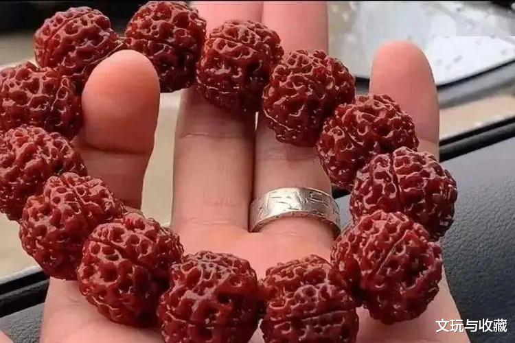 我是一个文玩男,贪财好色一身正气,谈笑风生却不动情的俗人