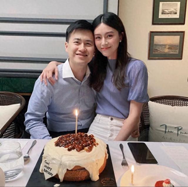 好久不见文咏珊了？原来她和老公这么甜？