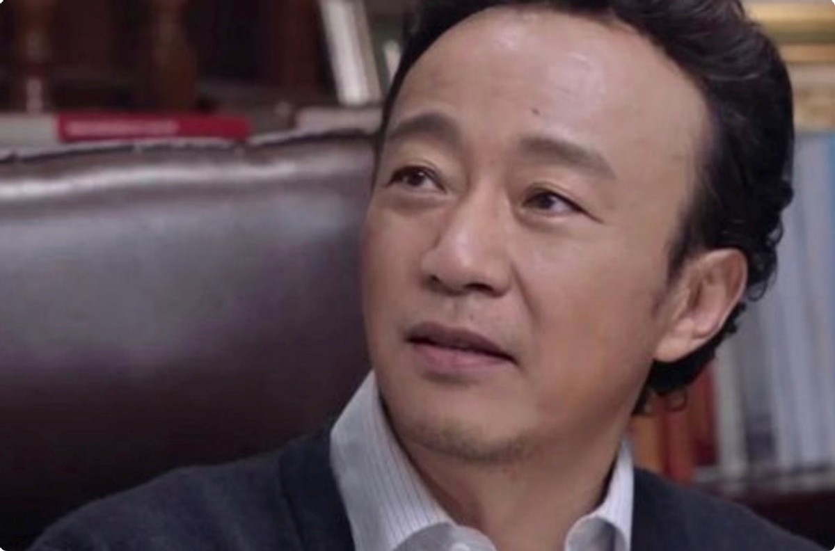 照亮你|积压2年,消防大剧《照亮你》终于能播了?但这换脸也太假了