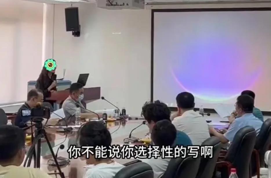 健身 苏艳的指甲细节，暴露了博士学位的“水分”，同门师兄弟只能叹息