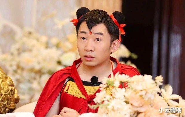 杨迪|杨迪助阵黄明昊演唱会,评论区严重翻车