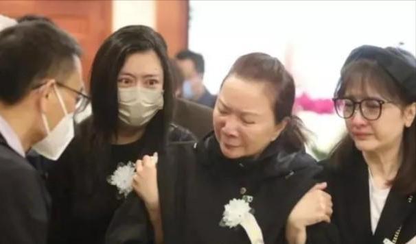 郭靖|李建华遗体告别仪式,发病到去世仅2小时,德云社无一人到场