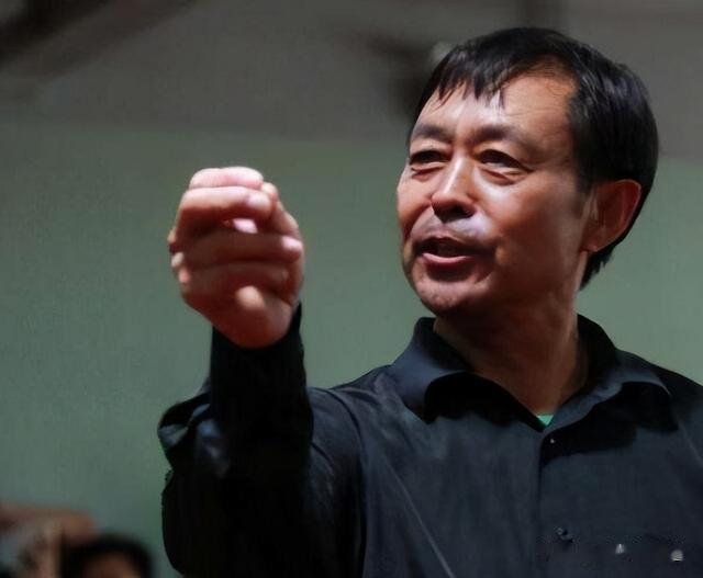 马保国|生活不易只能低头！马保国转型做短视频，免费教大家闪电五连鞭