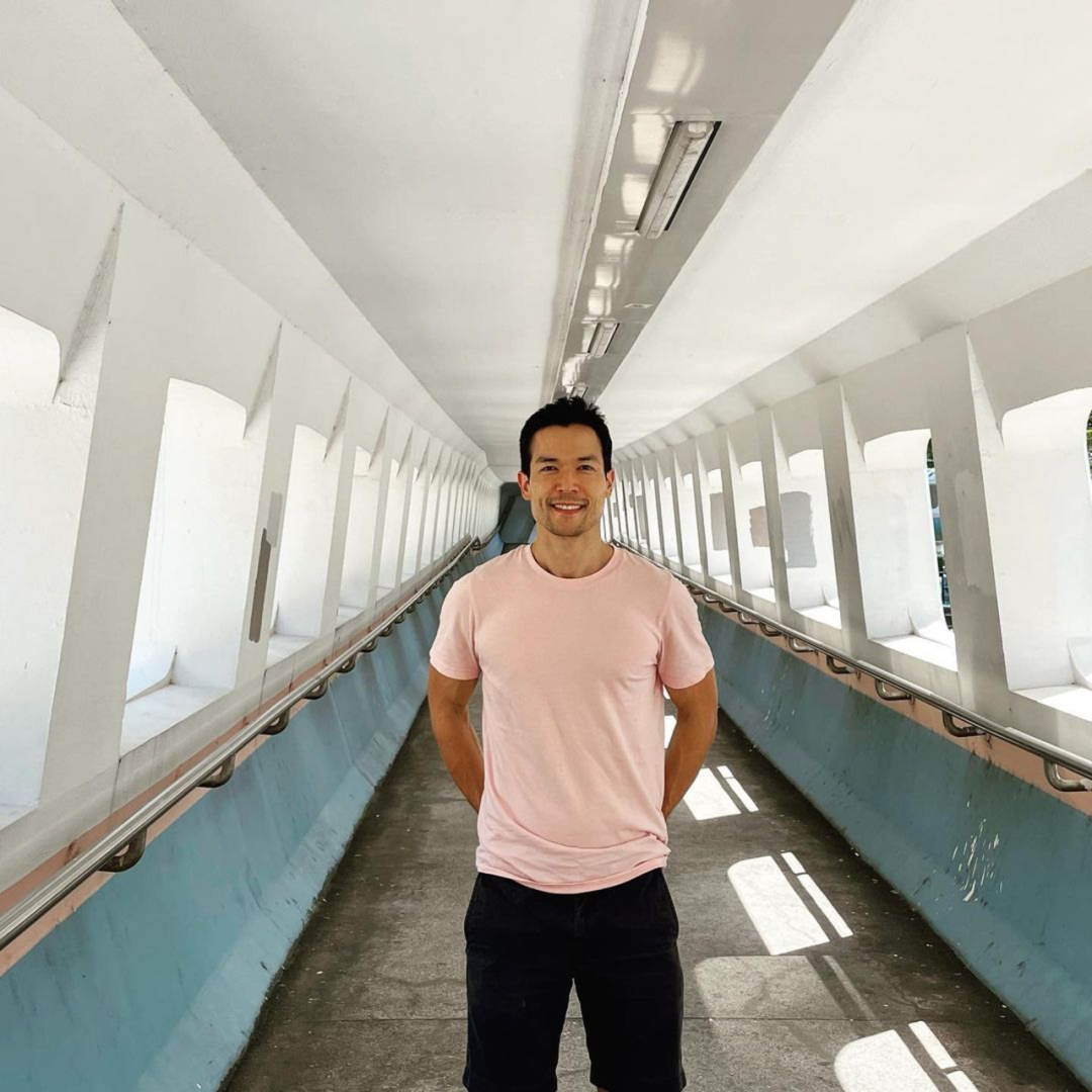 重操旧业年薪200万！TVB男星被爆弃签“亲生仔”合约，入行仅一年