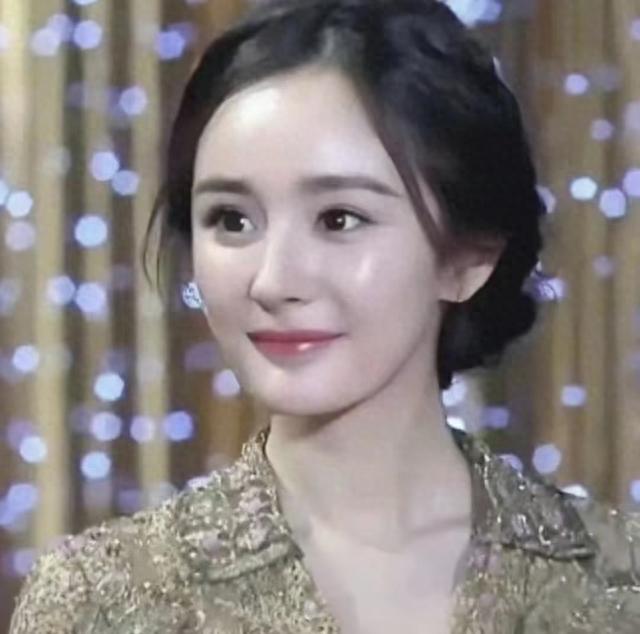 遮羞布盖不住！吃完离婚红利刘恺威才明白，与杨幂离婚是错误选择