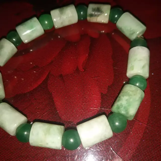 翡翠|三四百元买的玉是真玉吗?