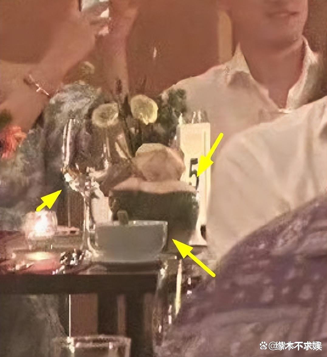 李珠衔和Angelababy闺蜜大婚，现场众星云集，酒席风格引争议！