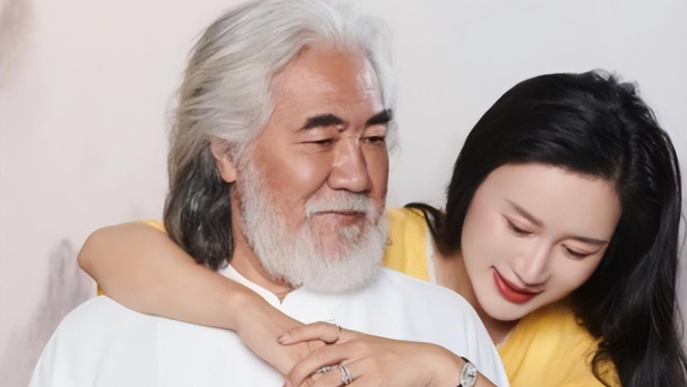 71岁的张纪中自爆：我是杜星霖的第一个男人！体力充沛不输年轻人