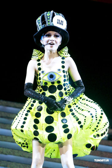 张韶涵|41岁张韶涵演唱会美炸热搜，网友：怎么会有人比动漫还夸张？？