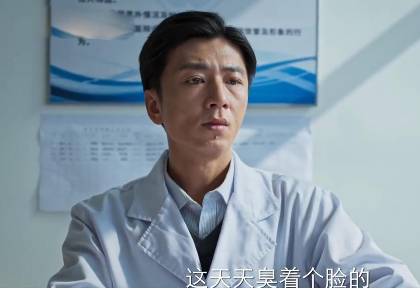 双胞胎的扛老基因是一样的吗?看看这6对双胎男星,你就有答案了