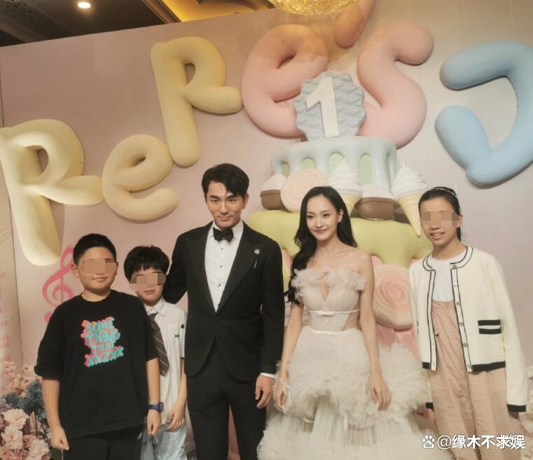 39岁知名演员大婚阵仗大,满桌海鲜配茅台,浙江婚宴菜色引争议!