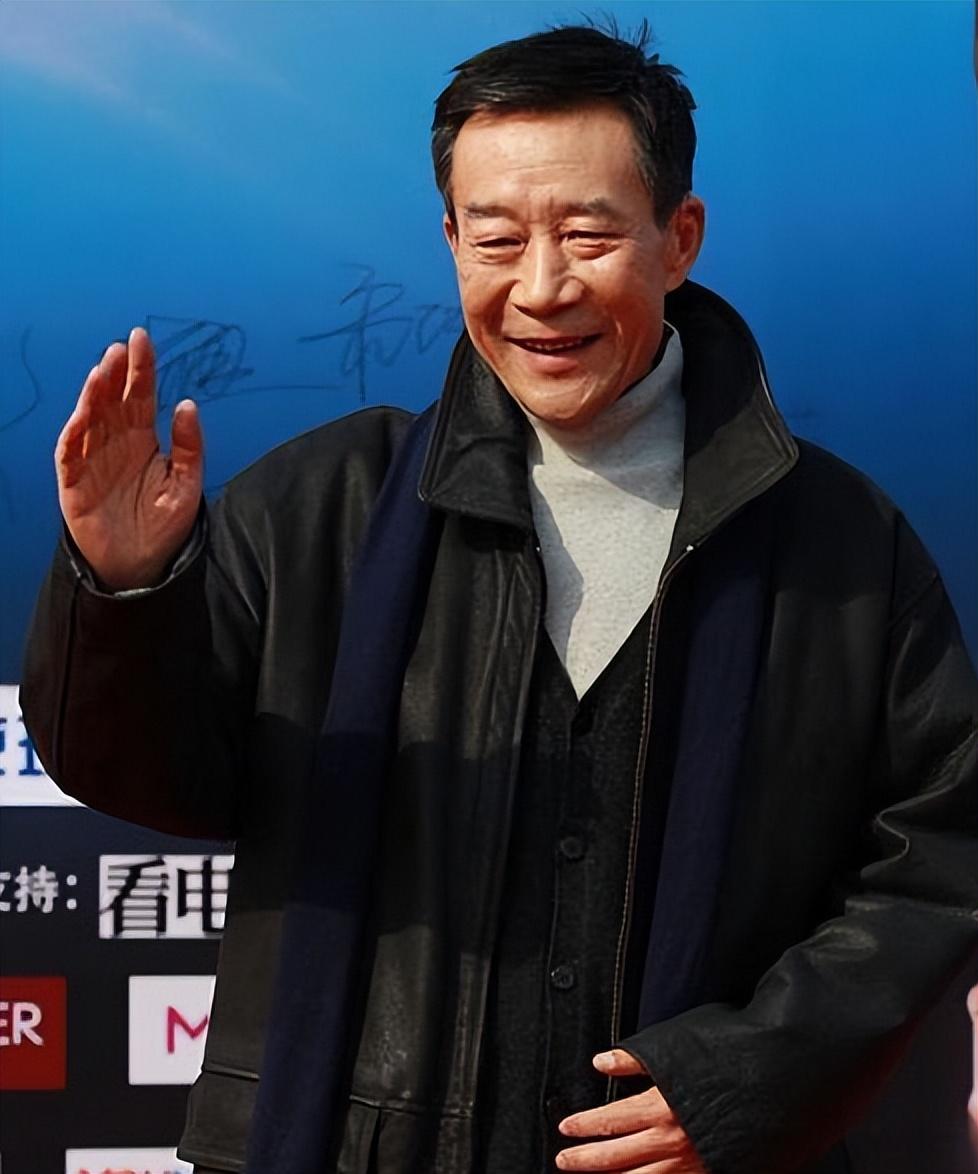 2023年,轮到老艺术家李雪健塌房了