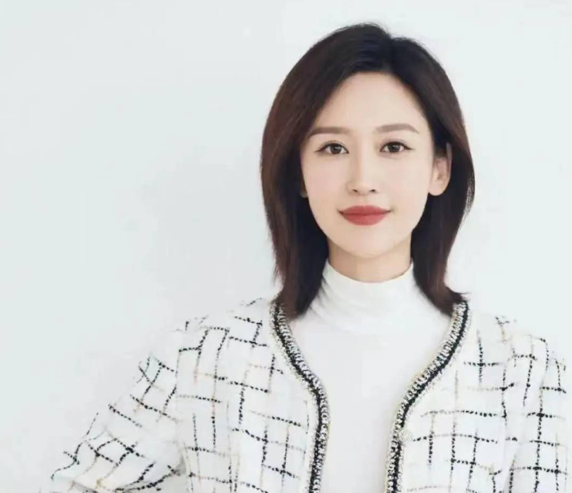 《新闻联播》王音棋“忽然”笑了，评论区却沦陷：再也不看你！