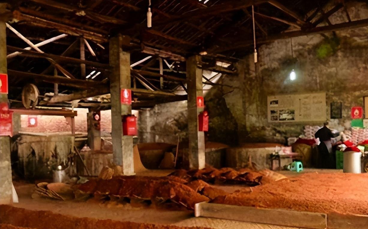 饮品|一位酒厂工人的肺腑之言:只需一点茶叶水,白酒好坏立马一目了然