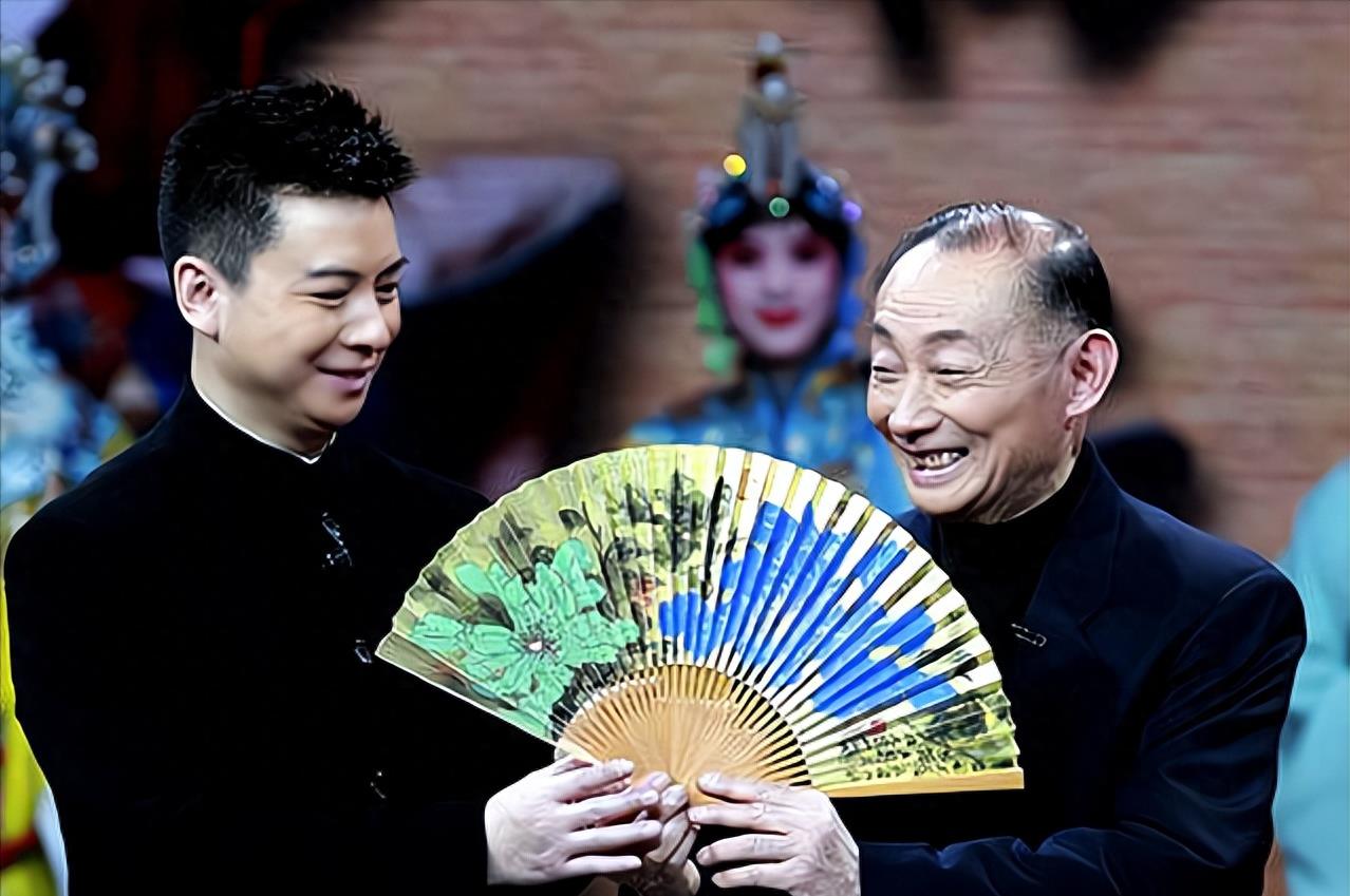 “跳梁小丑”李玉刚跌落神坛,世界对他不再宽容,梅葆玖:死不原谅