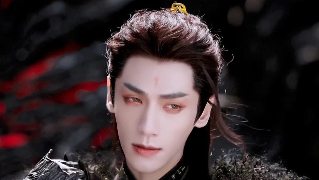 眼影 求求古装剧，别乱抹眼影了，显脏显肿，长得美也驾驭不了