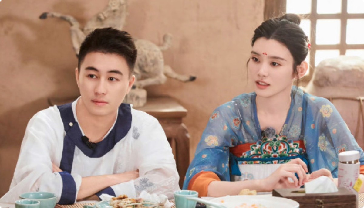 打针、脸僵、拒演肖战妈妈，金莎的死活“不服老”，真是迷之自信