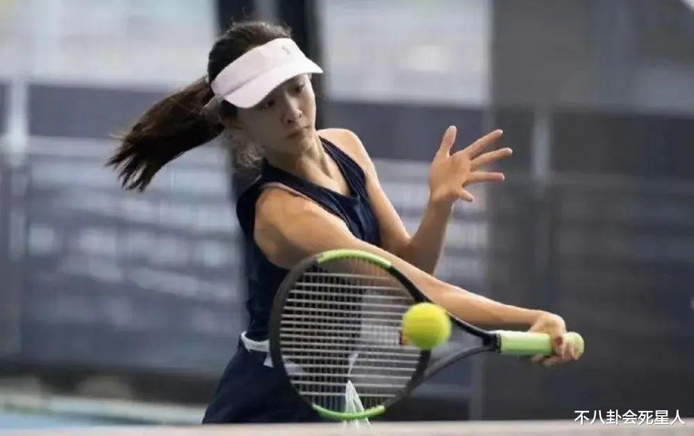 费曼|《爸哪》萌娃身高现状：费曼1米82体重180斤，康康身高超1米8