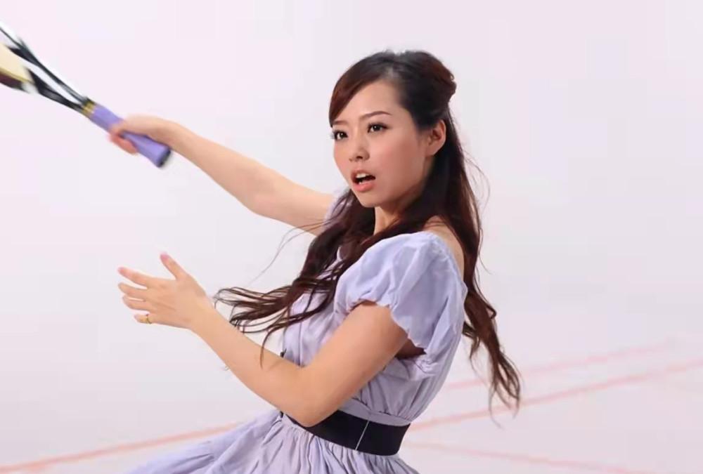 何洁|7位超女现状:李宇春患病,何洁卑微求上浪姐,还有一位被骗6亿!