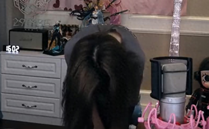 事实证明，妄图靠“网红女友”翻身的PGone，彻底成为了一个笑话