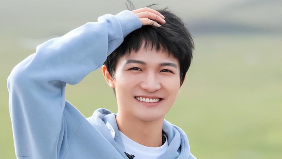 奔跑吧兄弟|《跑男》出圈理由：baby的豪放吃相，白鹿的顶级美貌，周深的嘴