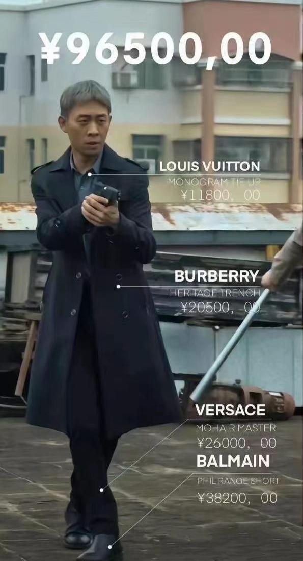 程潇|程潇晒海边游玩图，两个价值不菲包包引关注，一个22万，一个26万